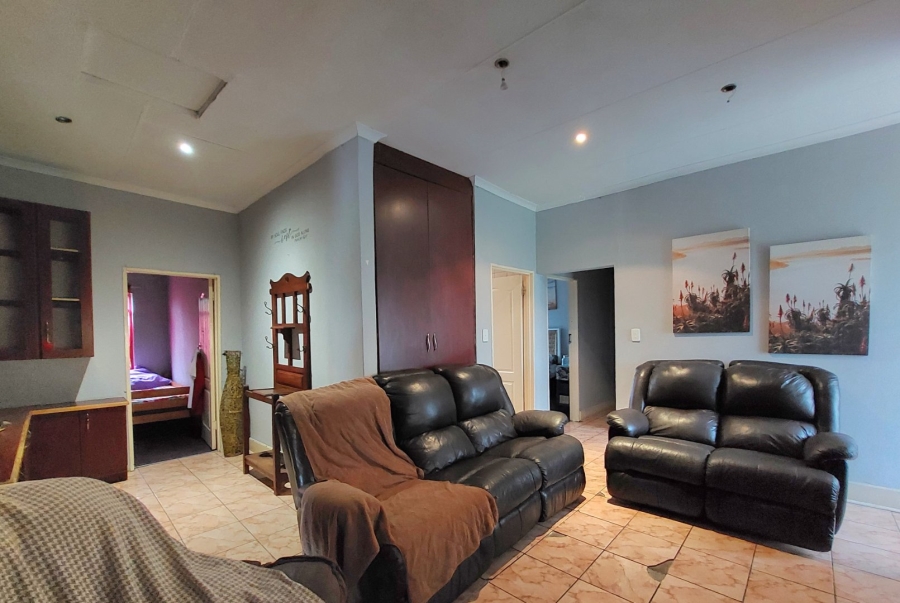 6 Bedroom Property for Sale in Brits North West